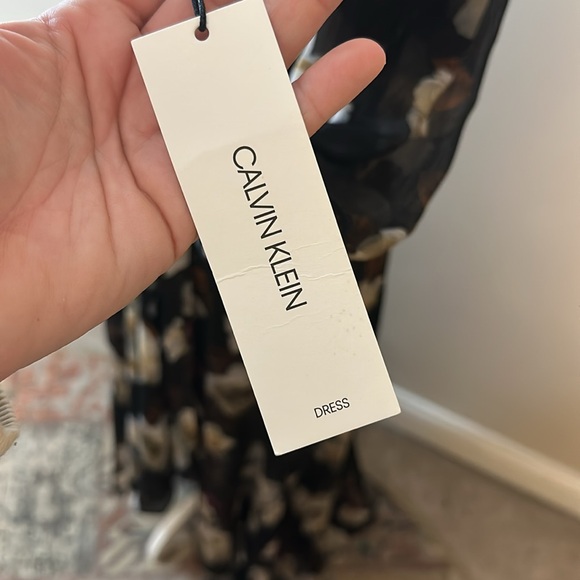 New Clavin Klein Faux Wrap Black Floral Dress Size 8 - Picture 5 of 14